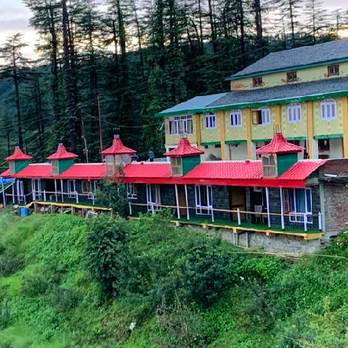 couple friendly hotel in kufri