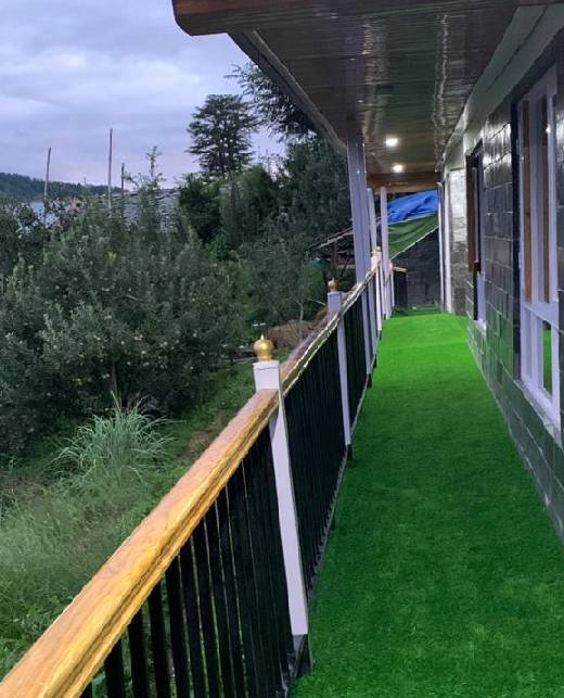 couple friendly hotel in kufri